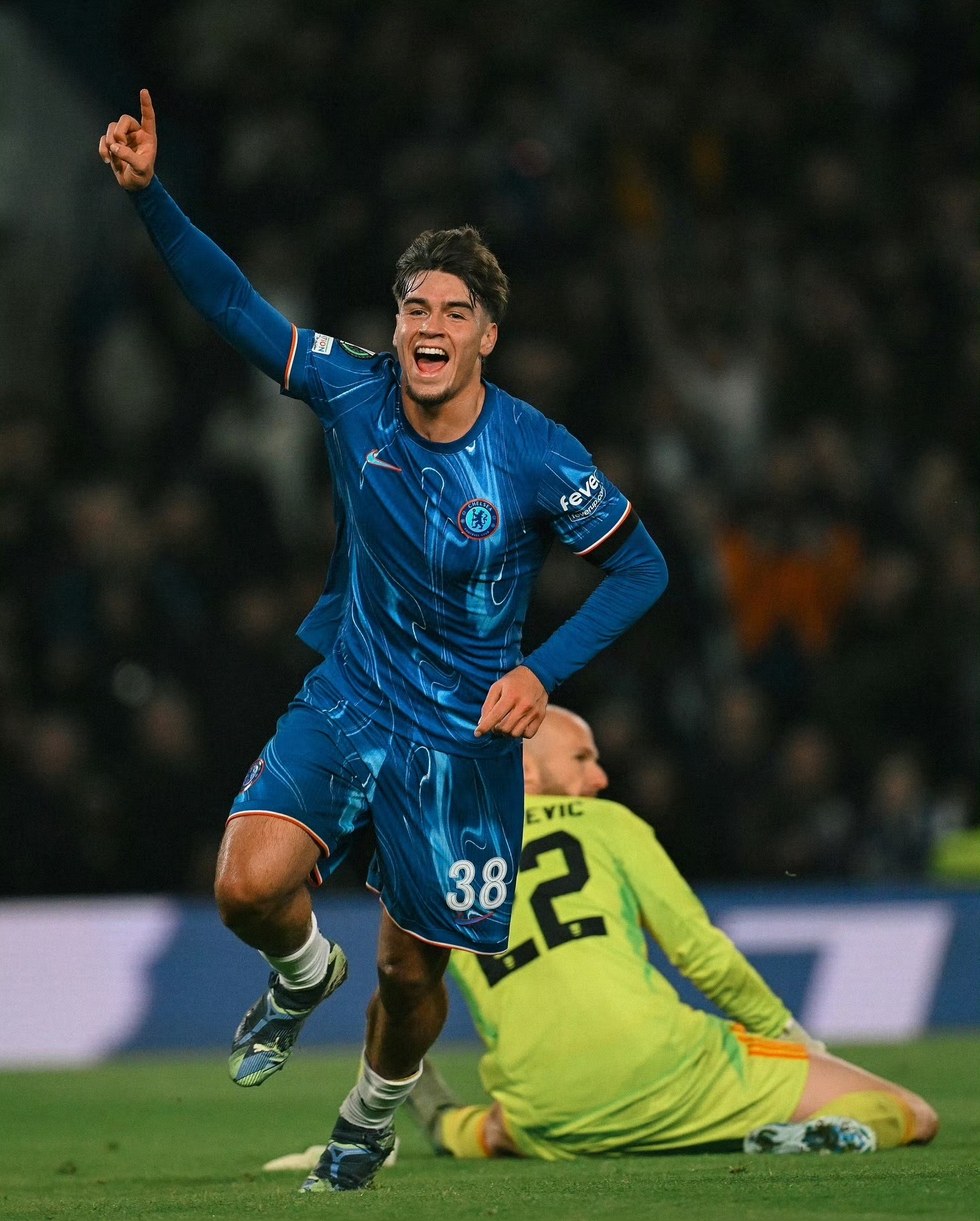 开云中国-TheShy在切尔西比赛中大比分获胜,爆冷引发热议!-开云中国