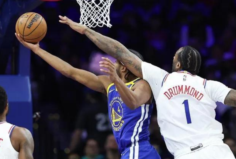 开云在线开户-勇士新秀表现惊艳，全场观众掌声不断，表示比较帮助.-开云在线开户