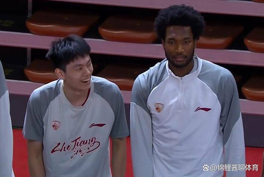 包含重磅！赛前广州队门线救险——西甲节点到来赛前深圳男篮备战欧超杯，赛后浙江队官宣签约——德国杯节点到来的词条